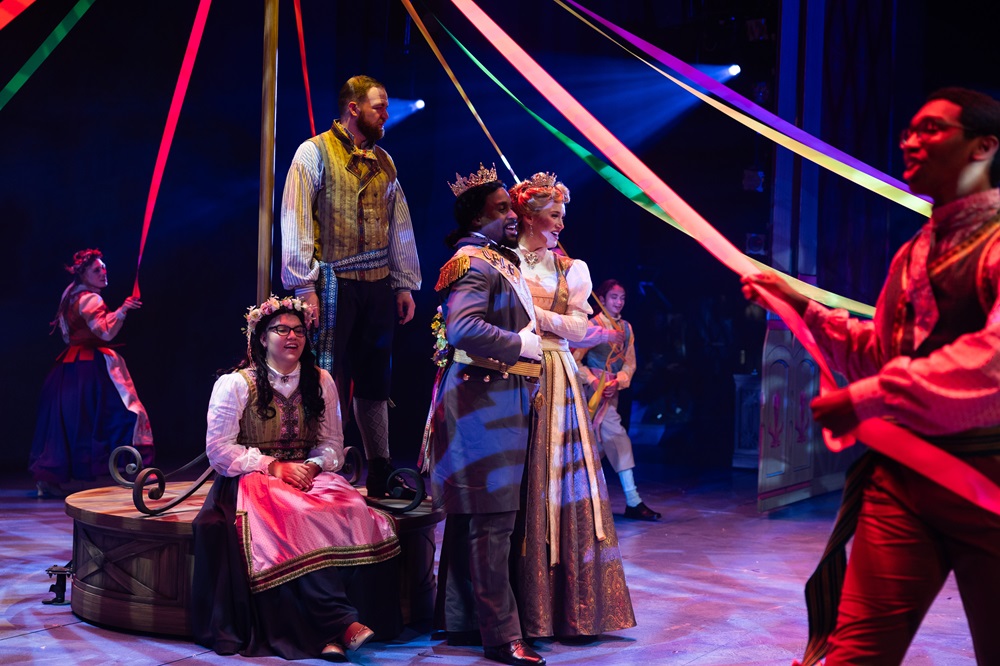 9 TUTS Production of Disneys Frozen The Cast of Frozen Photographer Melissa Taylor