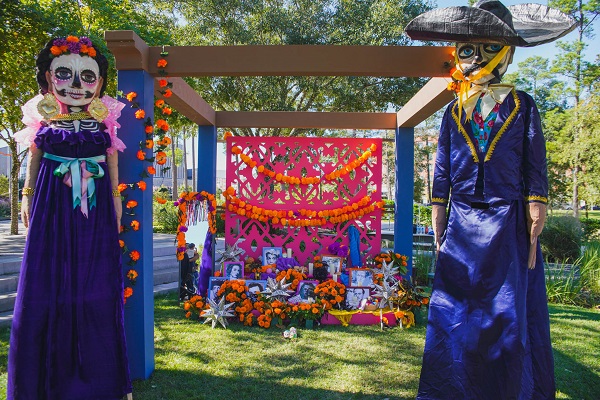 Dia de los Muertos Outdoor altar